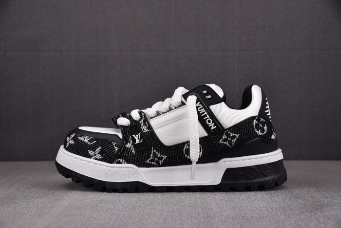 L1VV TRAINER