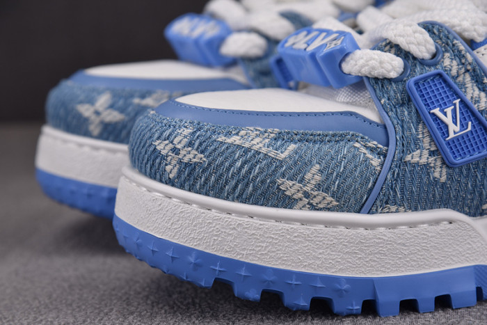 L1VV TRAINER