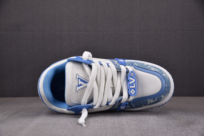 L1VV TRAINER
