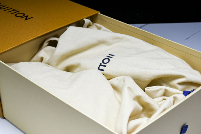 L1VV TRAINER