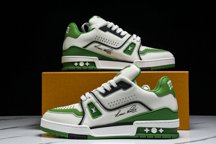 L1VV TRAINER