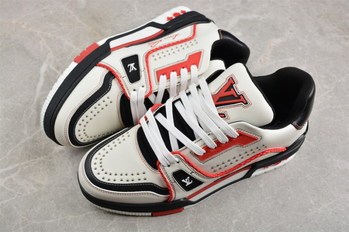 L1VV TRAINER