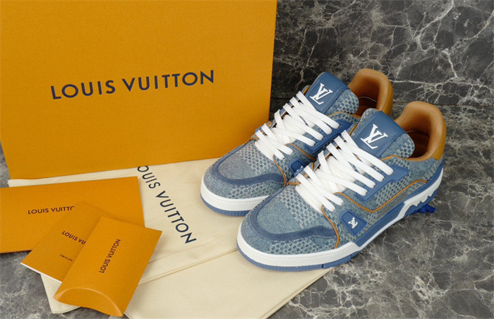L1VV TRAINER