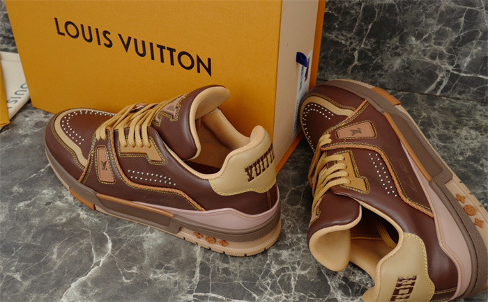 L1VV TRAINER
