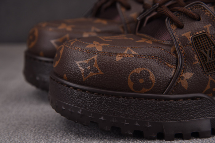 L1VV TRAINER