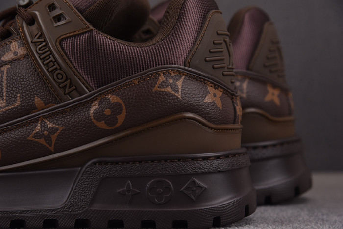 L1VV TRAINER