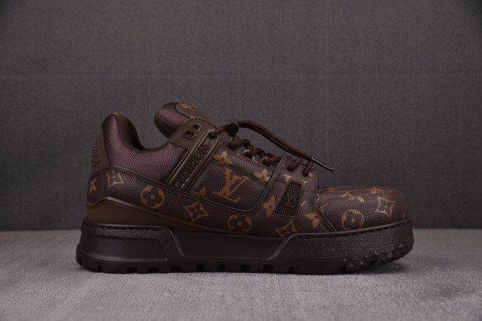 L1VV TRAINER