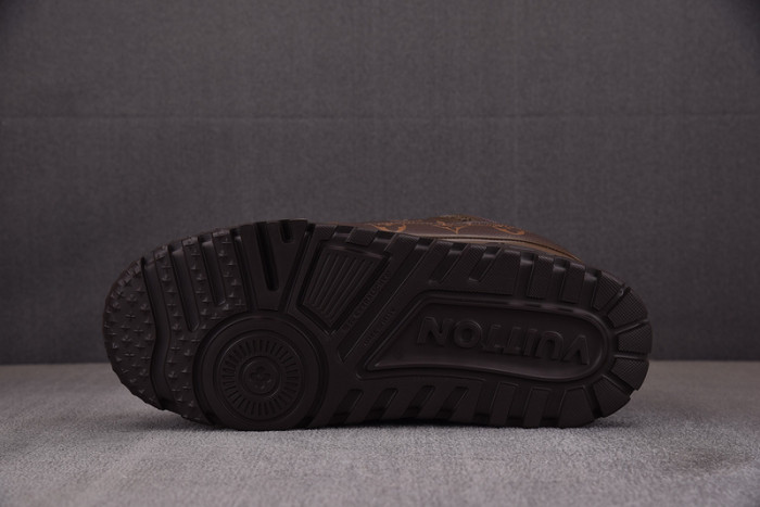 L1VV TRAINER