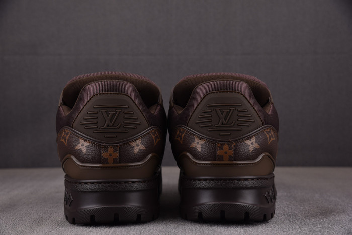 L1VV TRAINER
