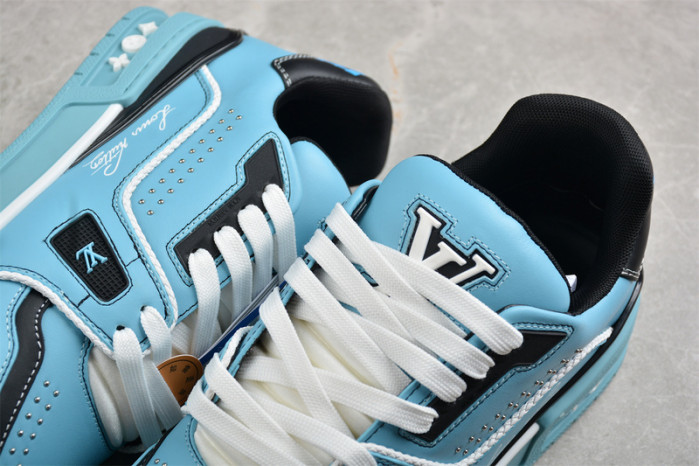 L1VV TRAINER