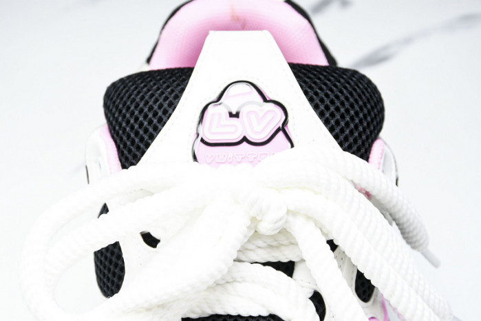 L1VV TRAINER
