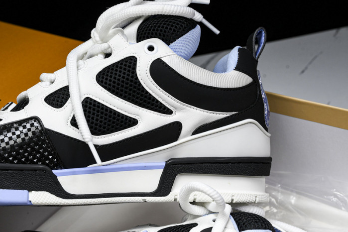 L1VV TRAINER