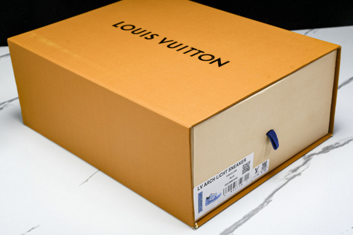 L1VV TRAINER