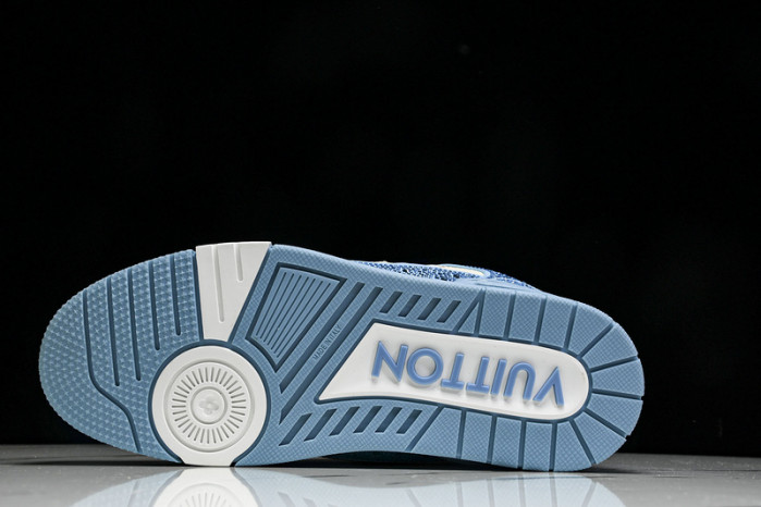 L1VV TRAINER