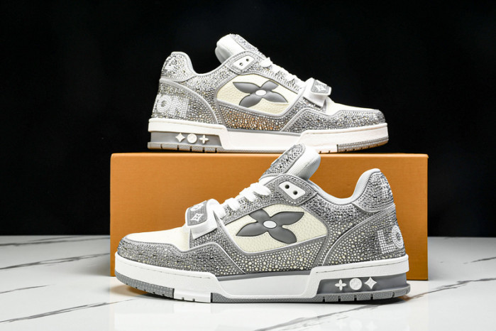 L1VV TRAINER
