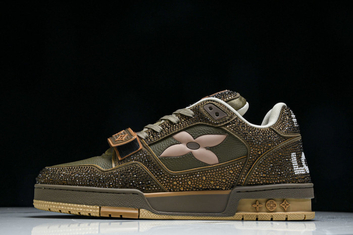 L1VV TRAINER