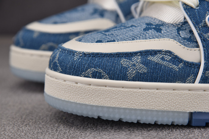 L1VV TRAINER