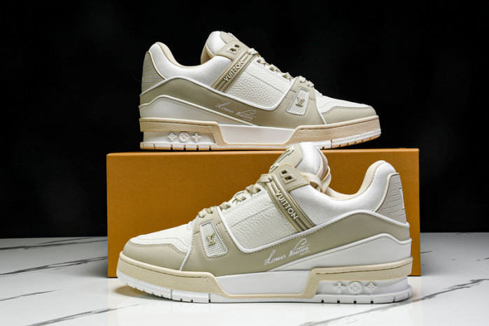 L1VV TRAINER