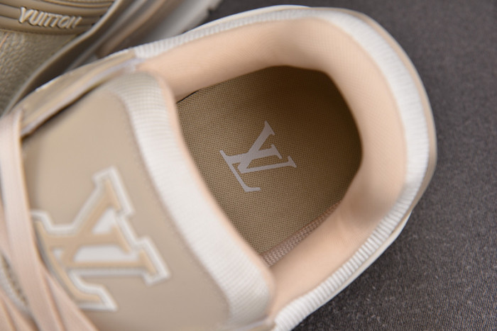 L1VV TRAINER
