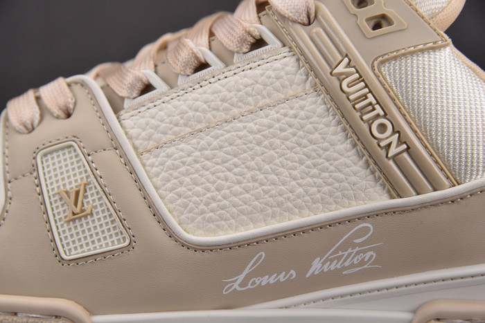 L1VV TRAINER