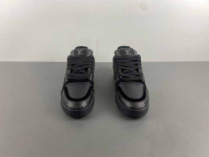 L1VV TRAINER