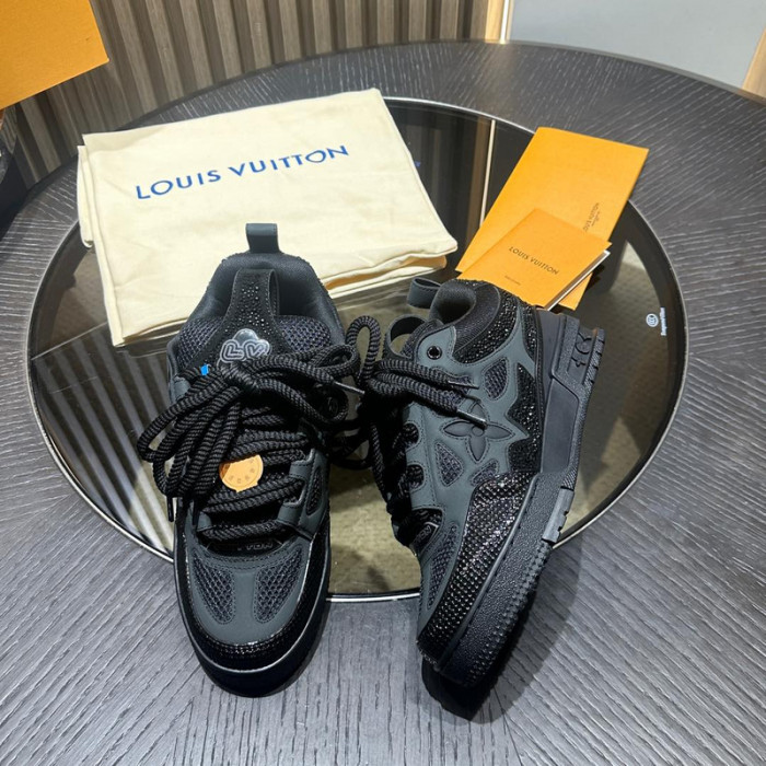 L1VV TRAINER