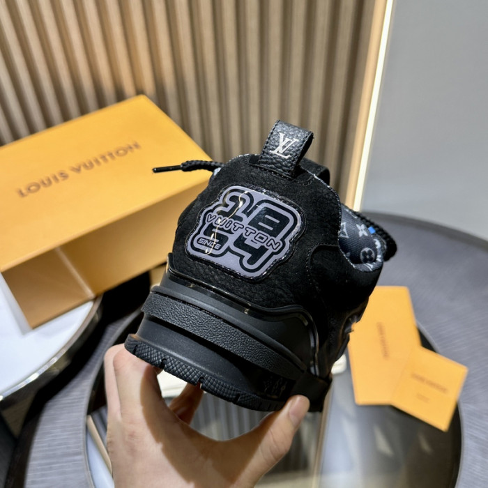L1VV TRAINER