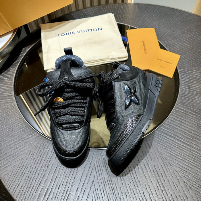 L1VV TRAINER