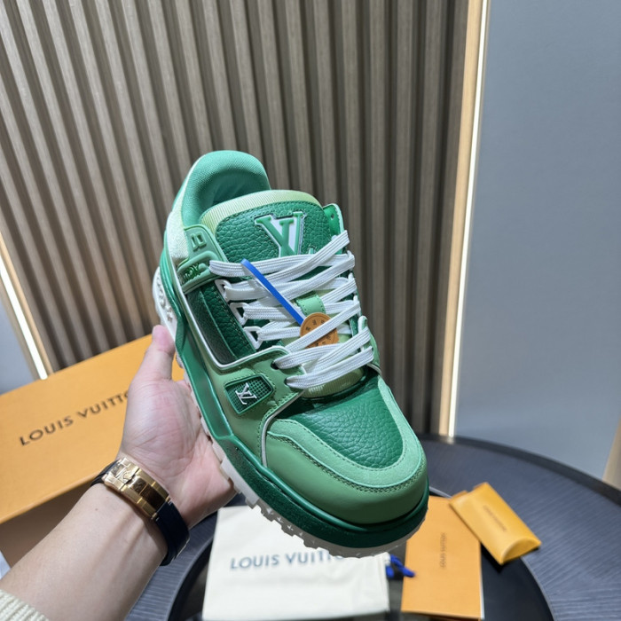 L1VV TRAINER