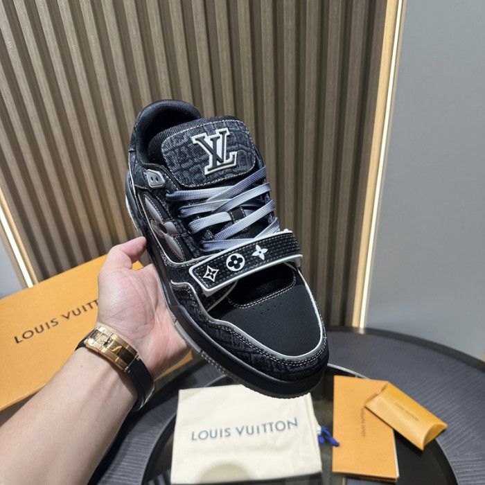 L1VV TRAINER