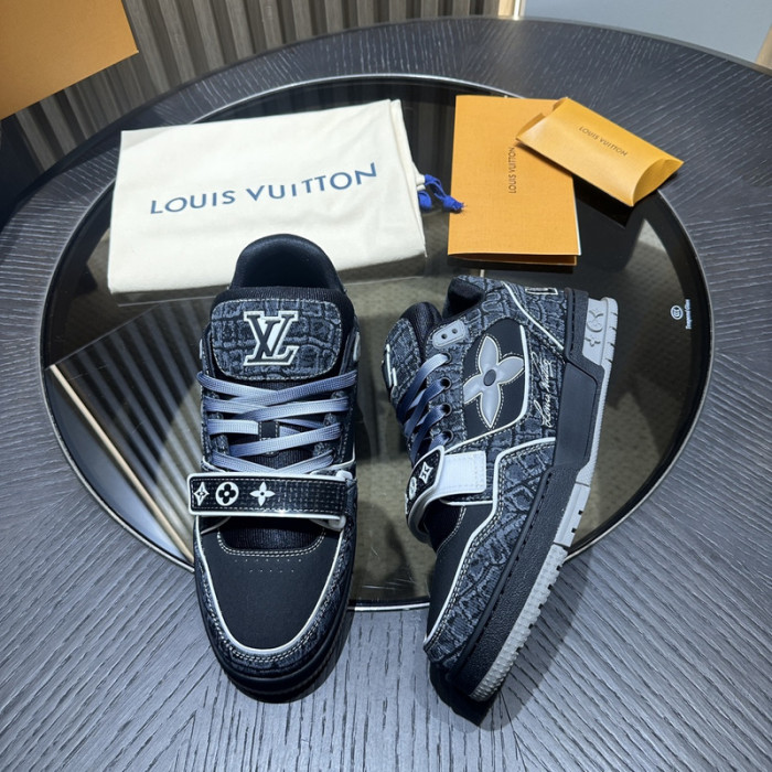 L1VV TRAINER