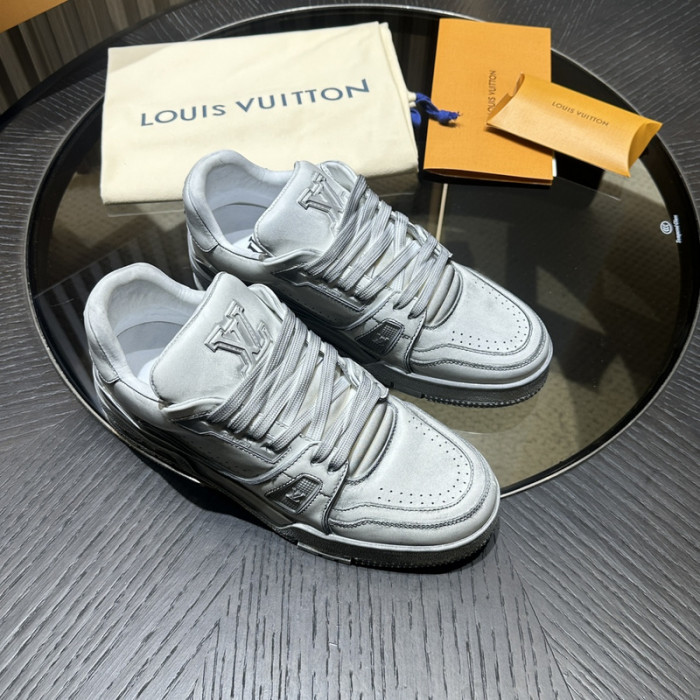 L1VV TRAINER