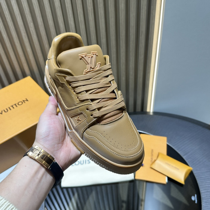 L1VV TRAINER