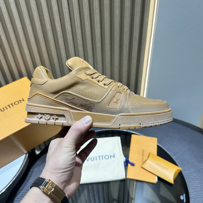 L1VV TRAINER