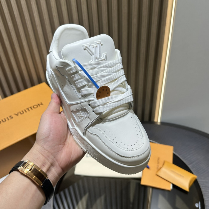 L1VV TRAINER