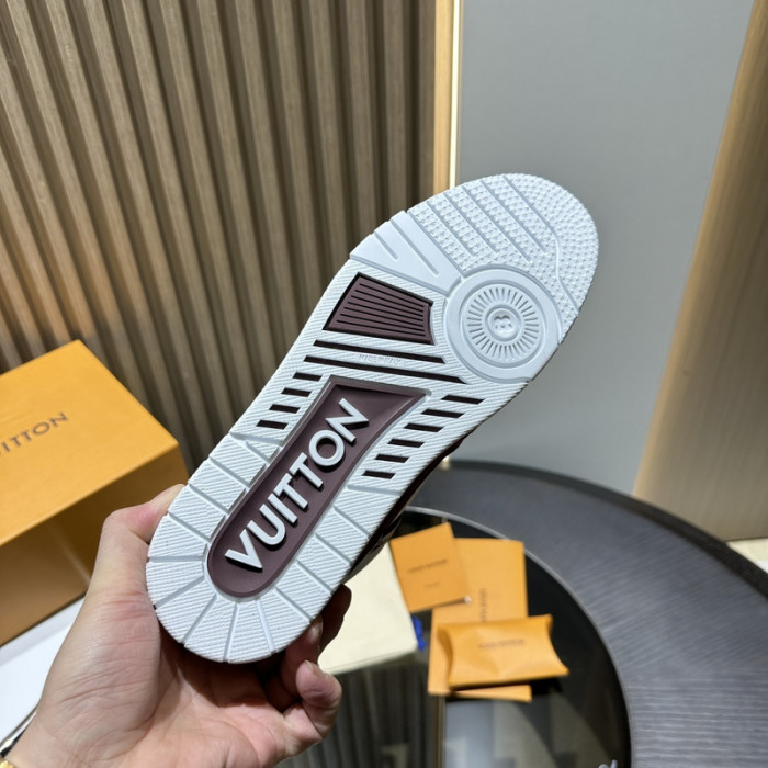 L1VV TRAINER