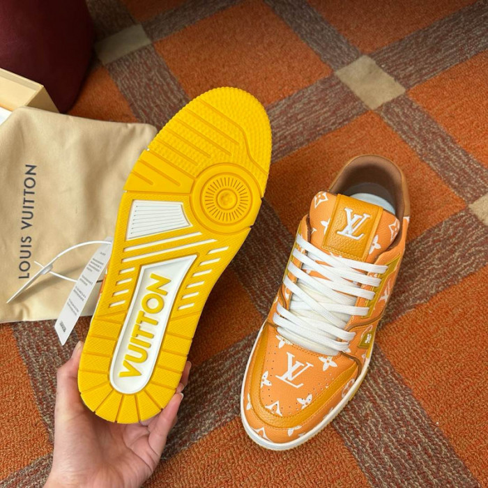 L1VV TRAINER