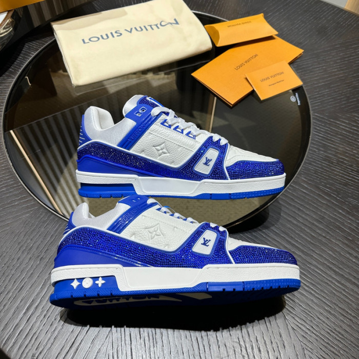 L1VV TRAINER