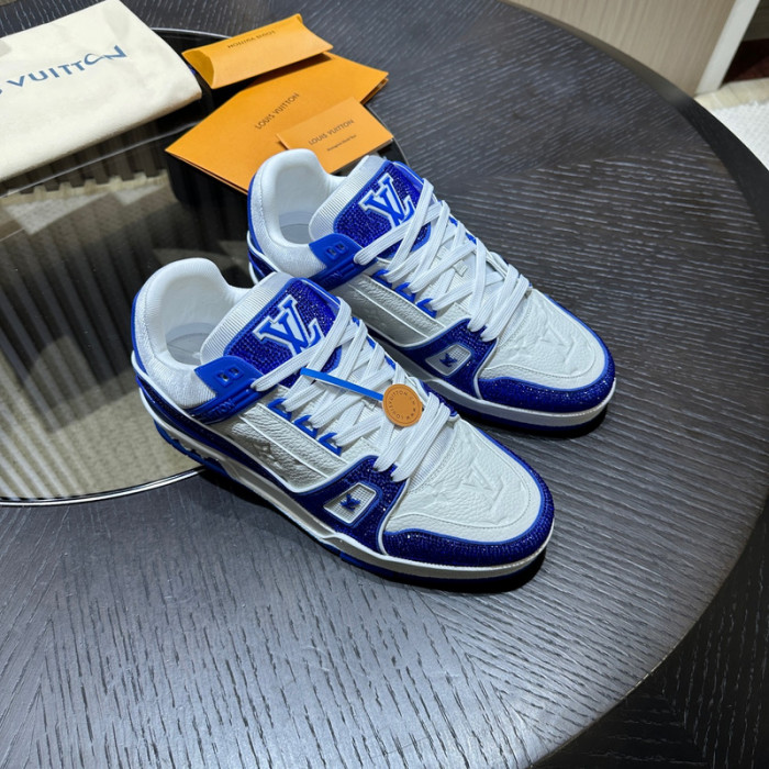 L1VV TRAINER