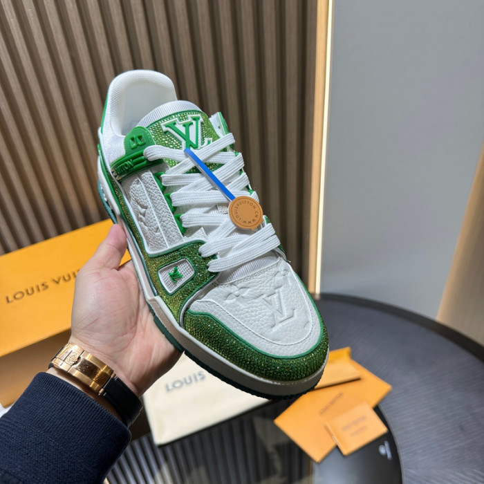L1VV TRAINER