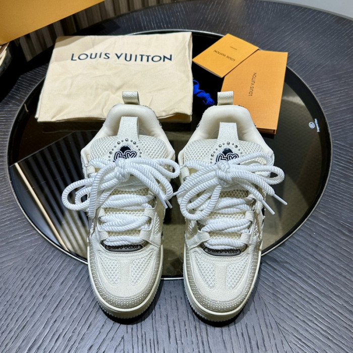 L1VV TRAINER