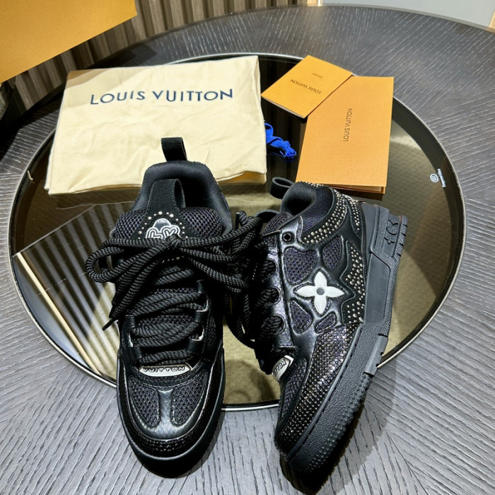 L1VV TRAINER
