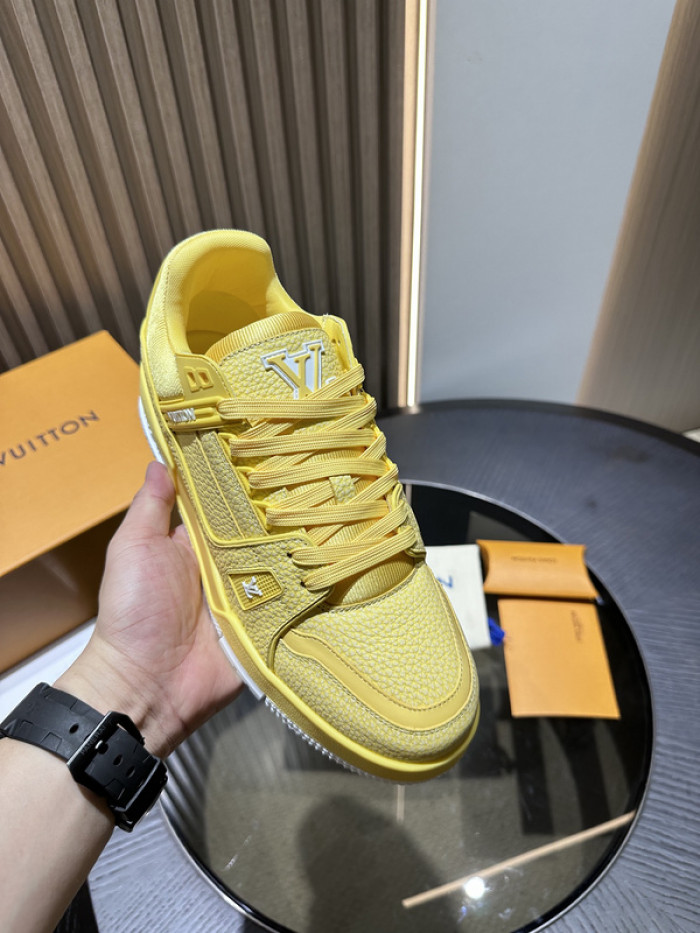 L1VV TRAINER