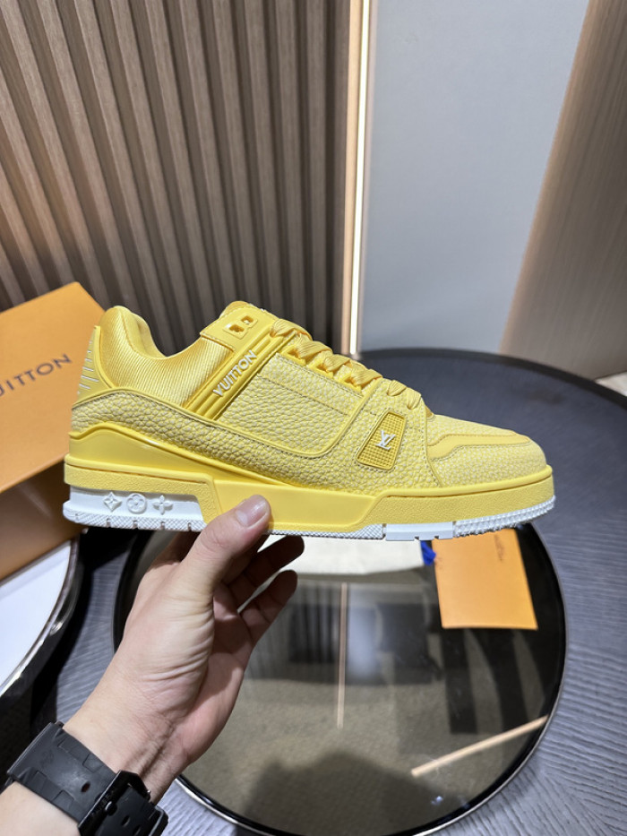 L1VV TRAINER