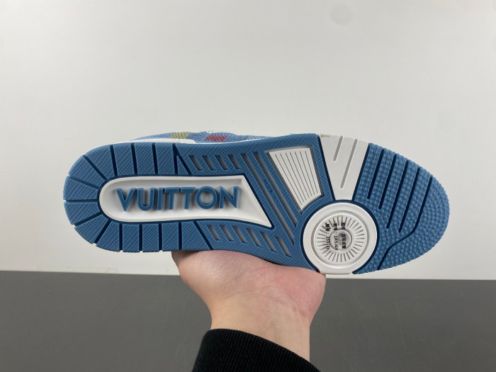 L1VV TRAINER
