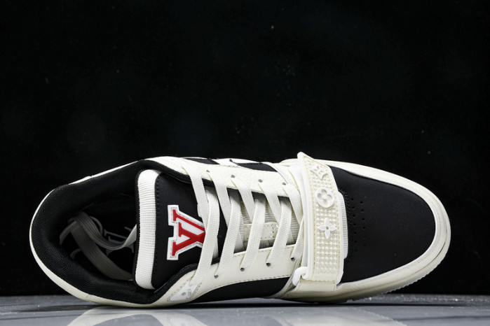 L1VV TRAINER