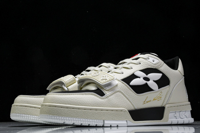 L1VV TRAINER