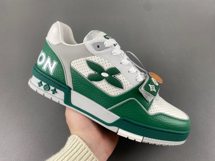 L1VV TRAINER