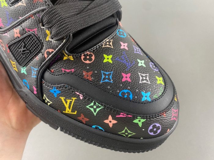 L1VV TRAINER