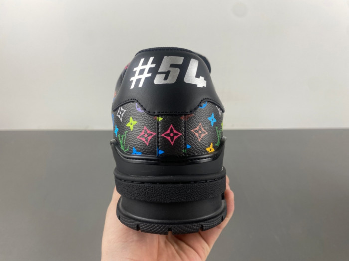 L1VV TRAINER